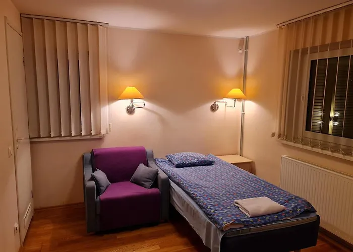 菲利西玛雅酒店