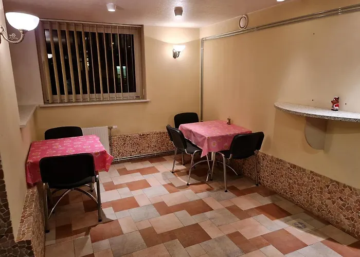 菲利西玛雅酒店